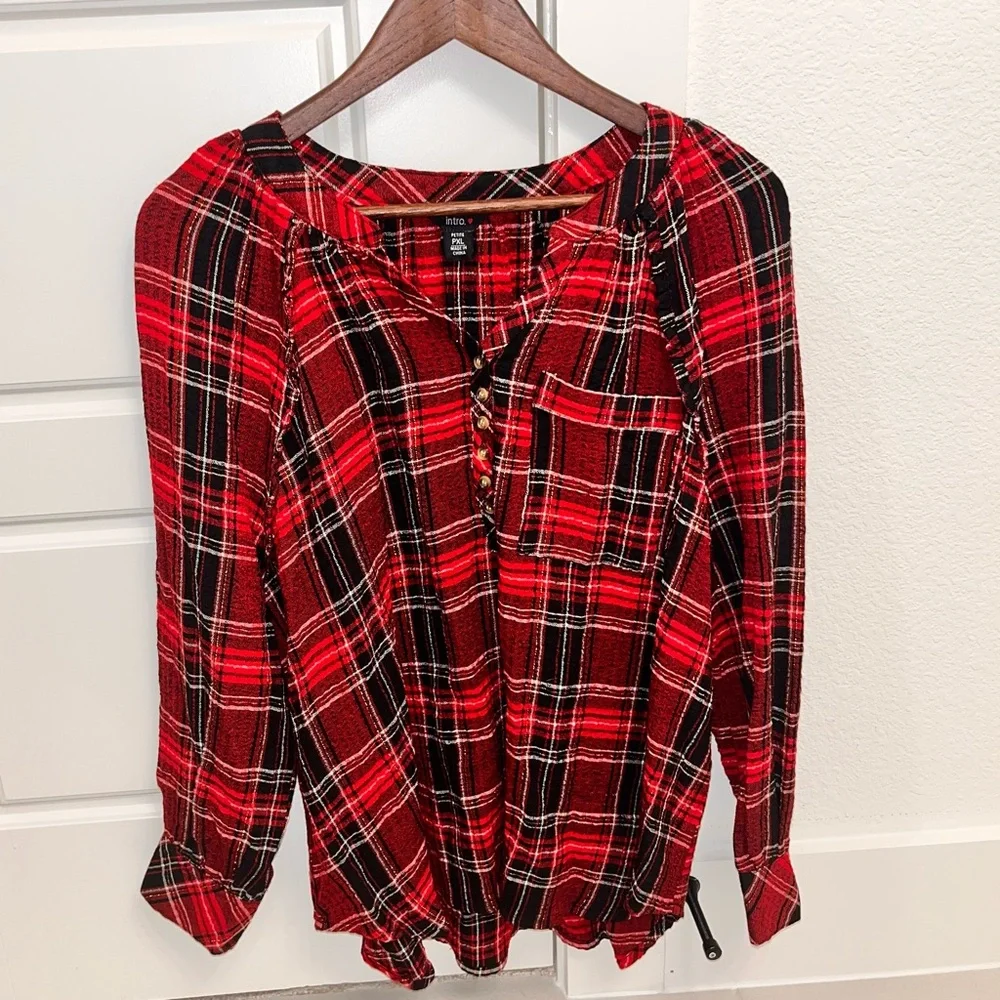 INTRO‎ Pucker Plaid Point Collar Long Sleeve Button Front Swing Women’s Blouse
